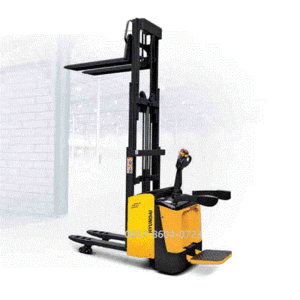 Hyundai Pallet Stacker 20EDPR | 2 ton